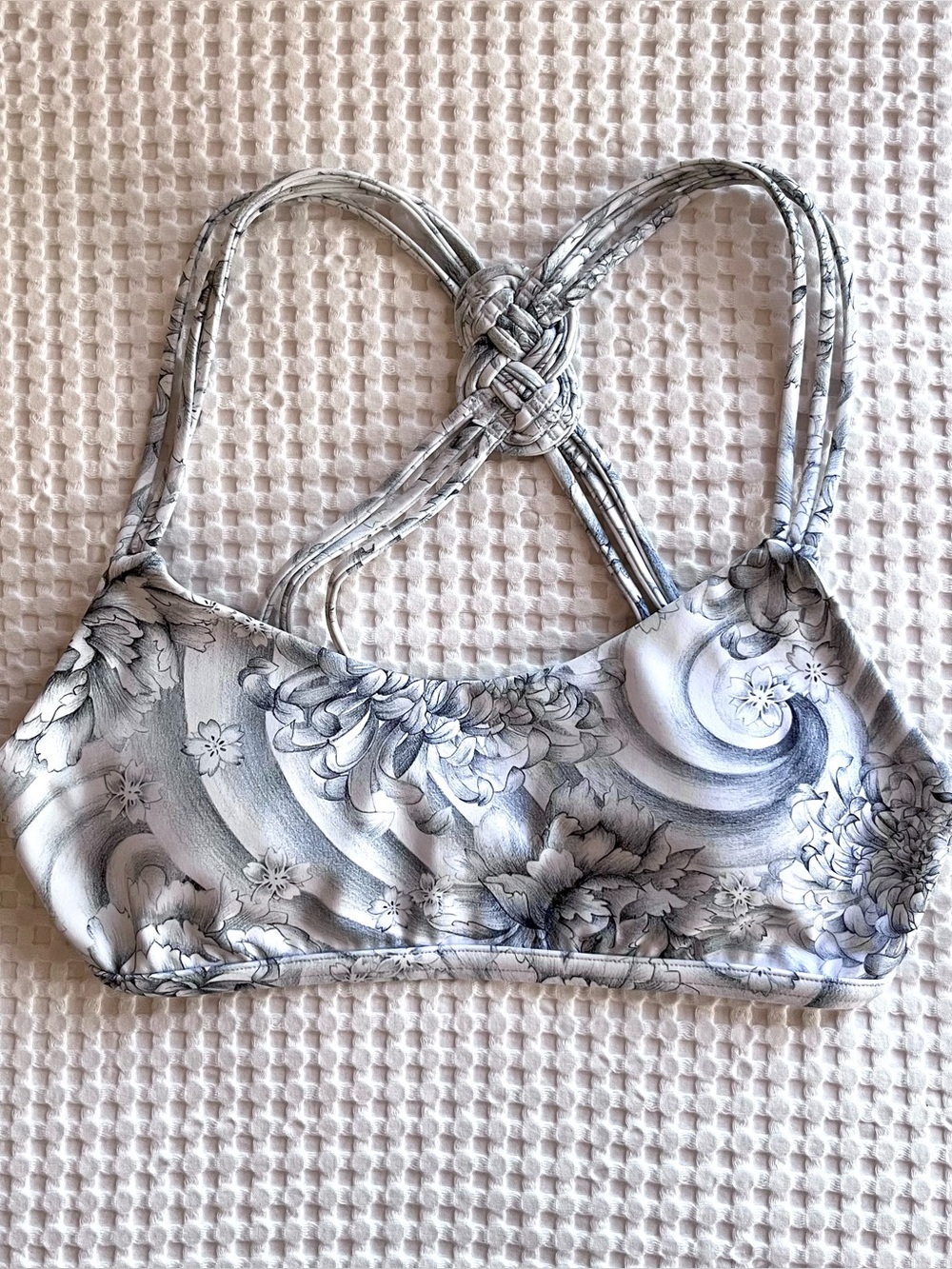 Lululemon Love Knot Bra *Floral Print*